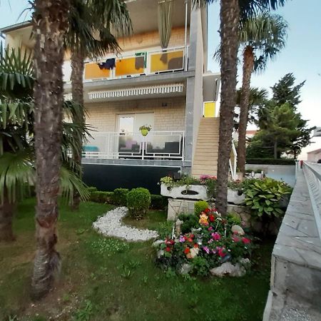 Apartment Dino Selce Bagian luar foto