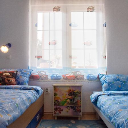 Apartment Dino Selce Bagian luar foto
