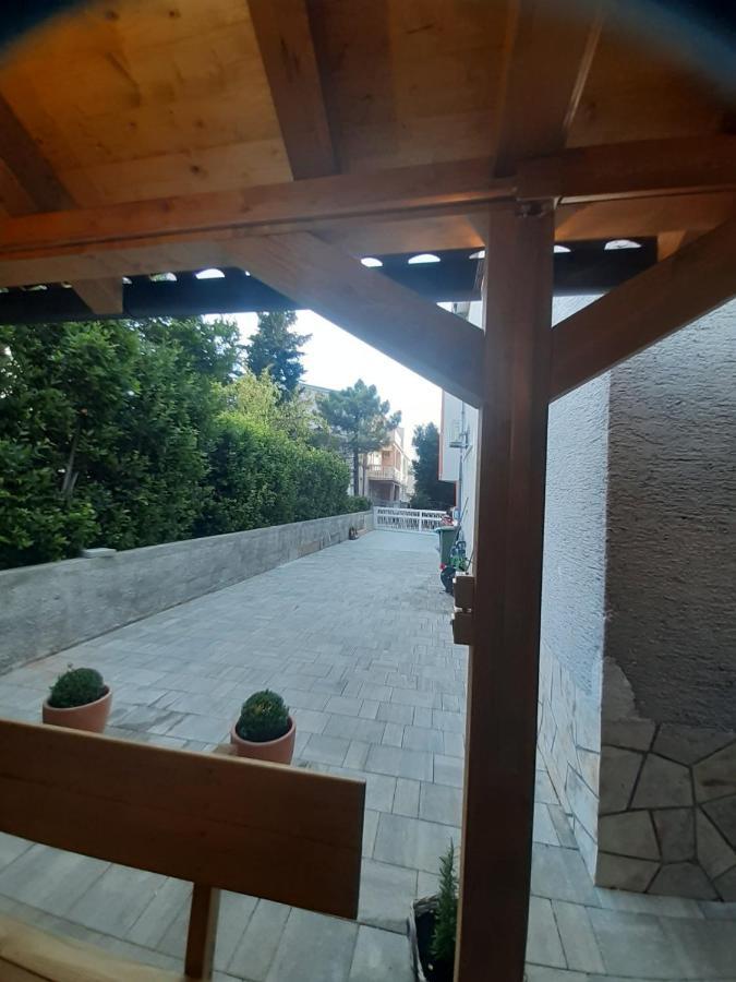 Apartment Dino Selce Bagian luar foto