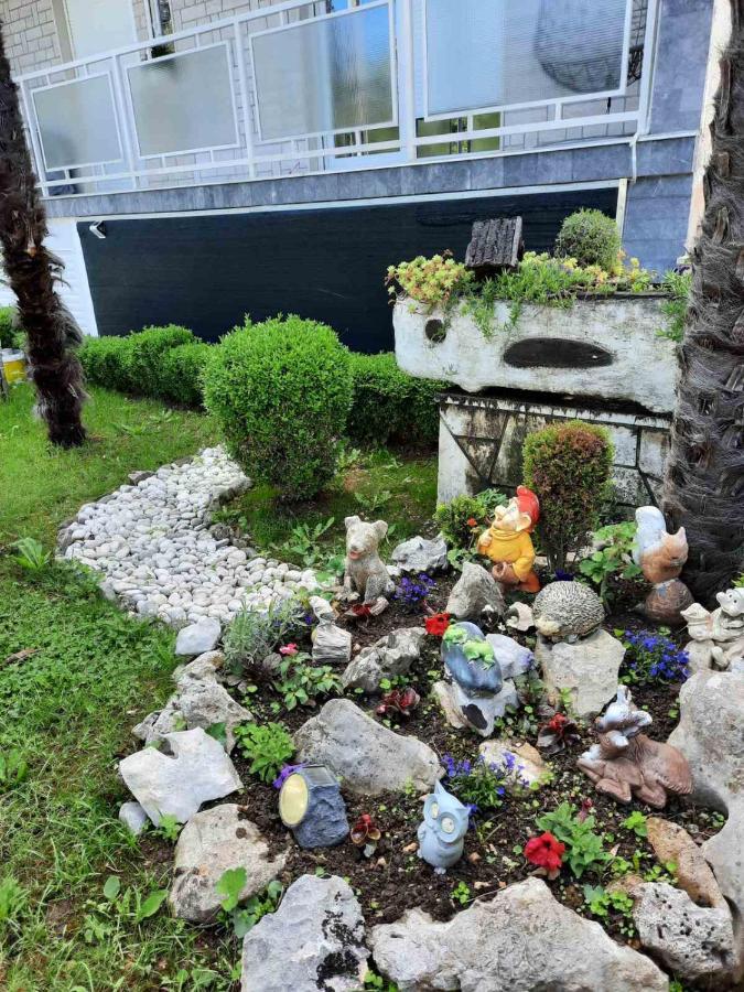 Apartment Dino Selce Bagian luar foto