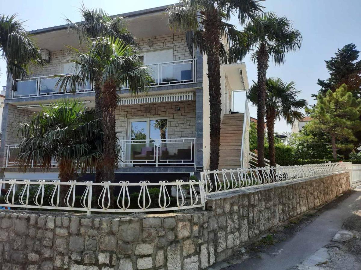 Apartment Dino Selce Bagian luar foto