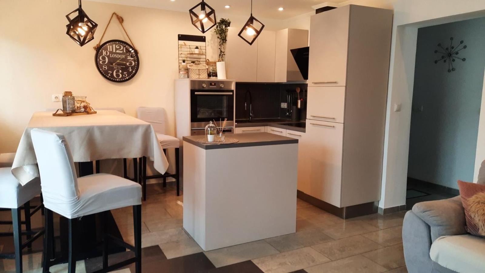 Apartment Dino Selce Bagian luar foto